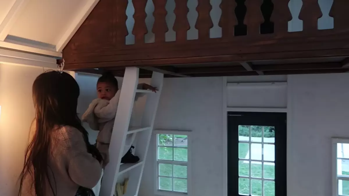 One-year-old daughter Kylie Jenner gave a house: 