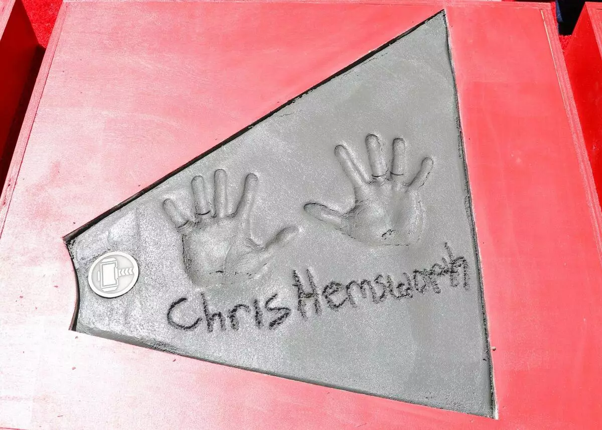 Chris Hemsworthは再び「アベンジャーズ：決勝」のベアリング後にキャリアの中で休憩を取っています 27218_2