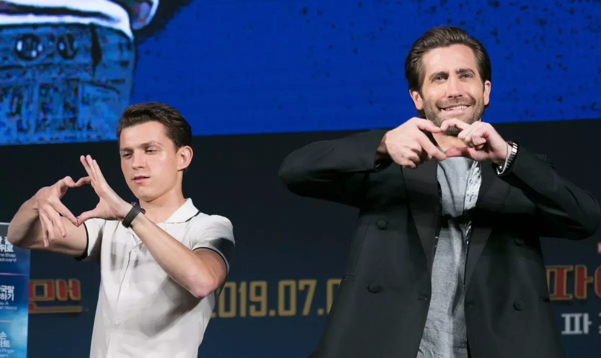 "Mia Misio": Tom Holland tuŝante Jake Jillenhol gratulis Jake kun 39-a datreveno