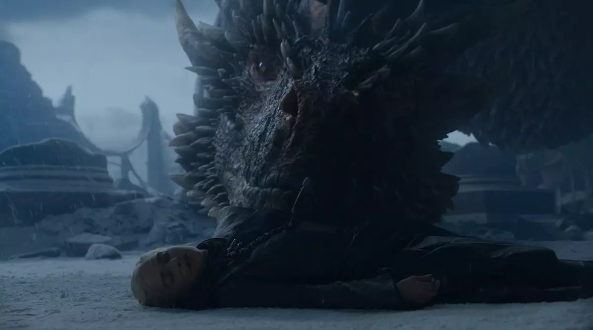 Kreatori "igara prijestolja" koji su Drogon radili sa tijelom Daineris: "Ne, nije je pojeo"