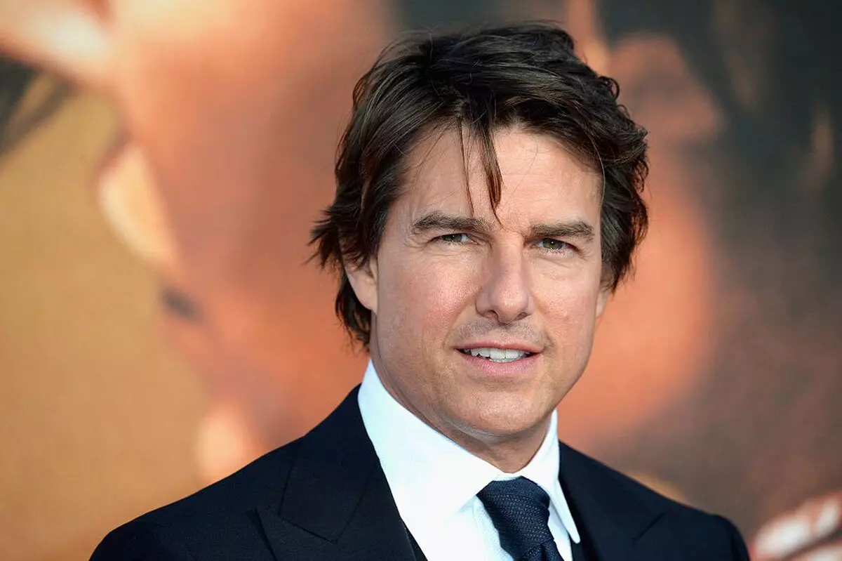 Roedd yr awdur "Jack Rchch" o'r enw Tom Cruise yn rhy hen i filitants