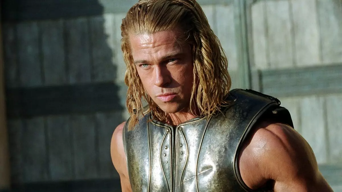 Brad Pitt lees paub "Troy" ib zaj yeeb yaj kiab tsis tau: "Kuv tau tsav kuv vwm"