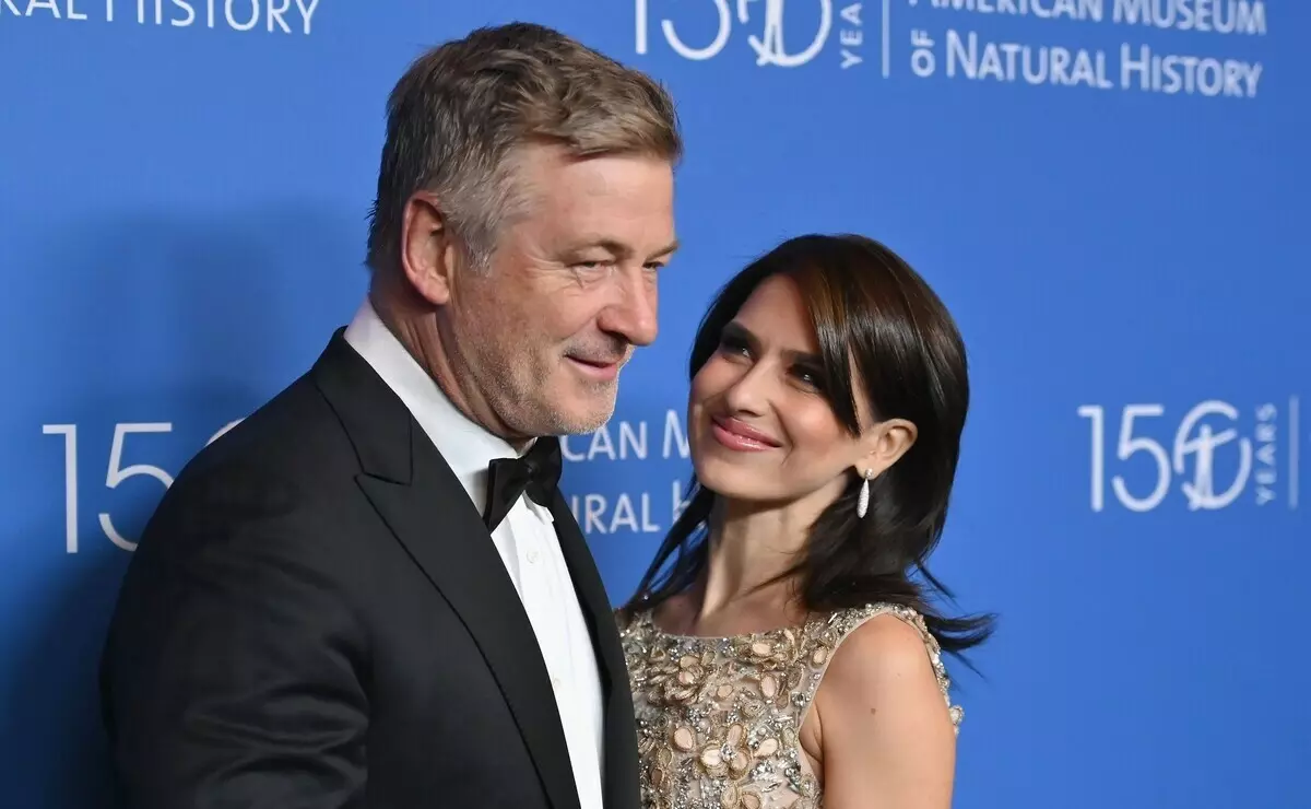 Alec və Hilaria Baldwin əvvəlcə doğuşdan sonra nəşr olunan: "Yenidən cəhd edəcəyik"