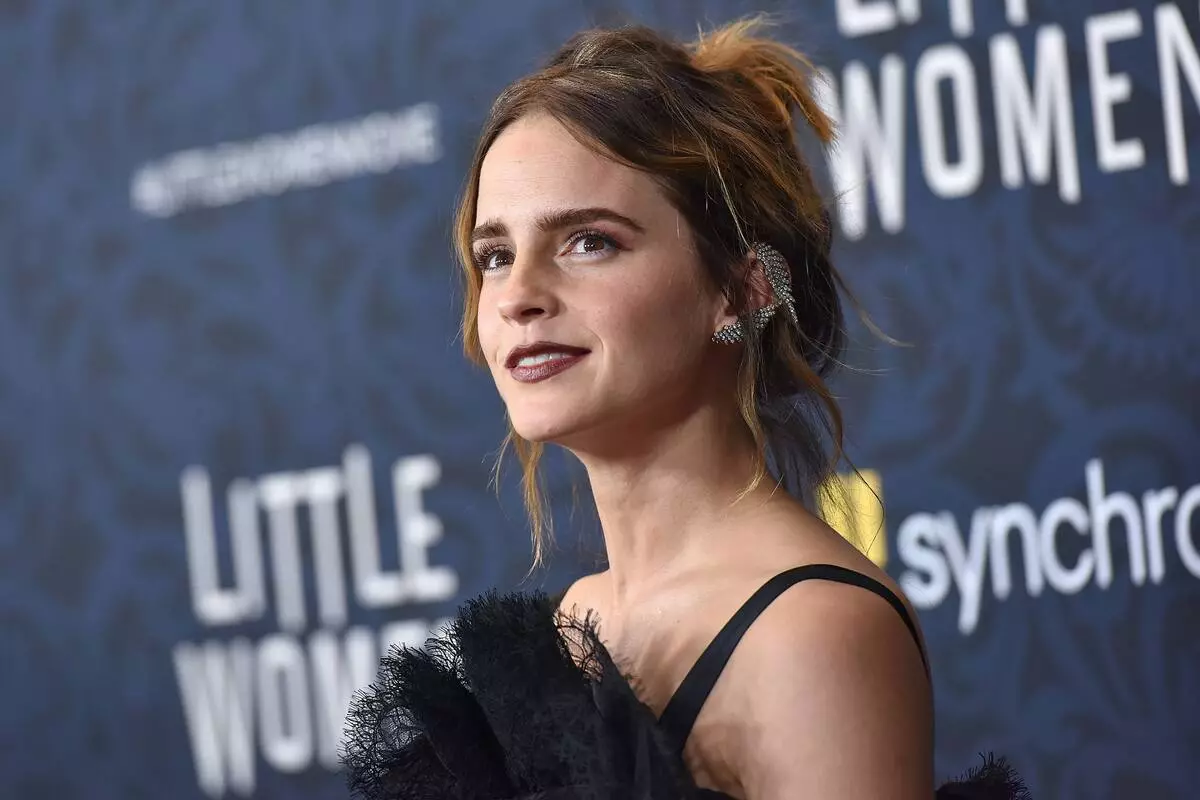 Emma Watson ดีใจที่ได้รับแรงบันดาลใจให้กับคนที่โดดเดี่ยวด้วย "พันธมิตรตัวเอง"