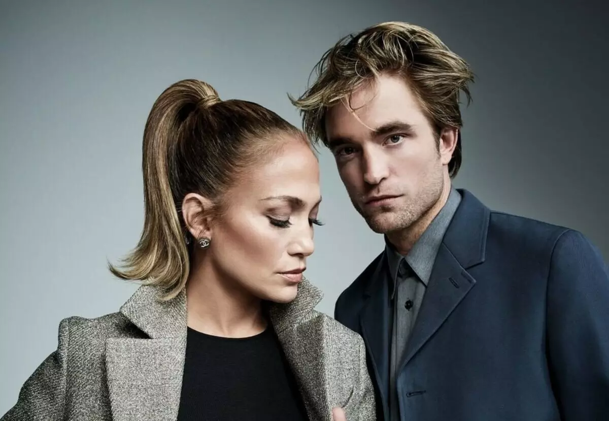 Laga soo bilaabo qarkaar ka socda superheroes: Robert Pattinson wuxuu ogolaaday Jennifer Lopez sida Batman