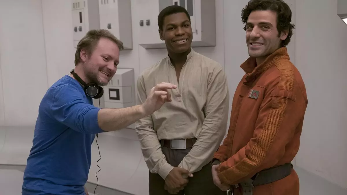 Oscar Aizek het gesê dat Damaer en Finn nie boyfriends in Skywalker sal wees nie. Sonsopkoms "