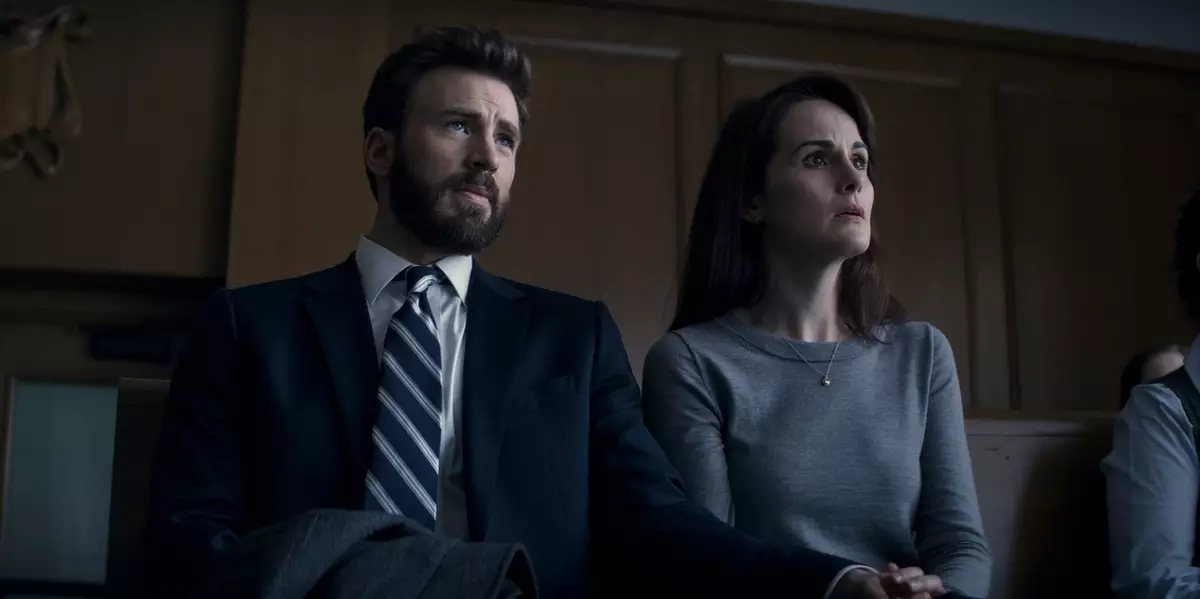 Chris Evans spertas koŝmaron en la debuta trailer de la serio 