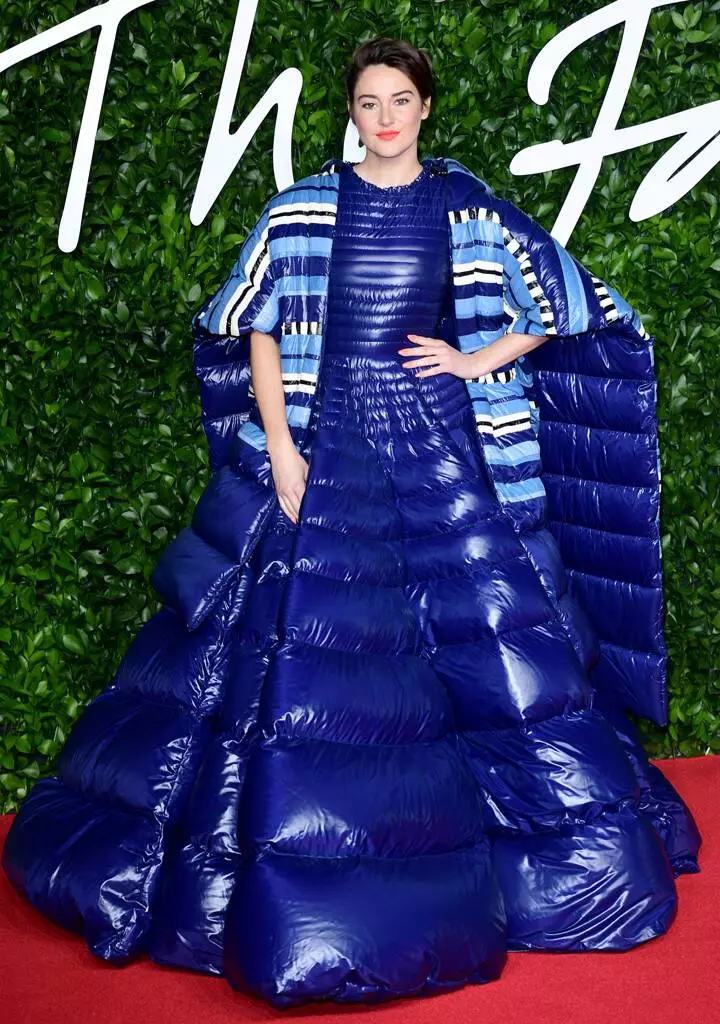 Kate Blanchett, Julia Roberts, Rihanna und andere auf dem roten Gehweg Die Mode Awards 2019 28830_5