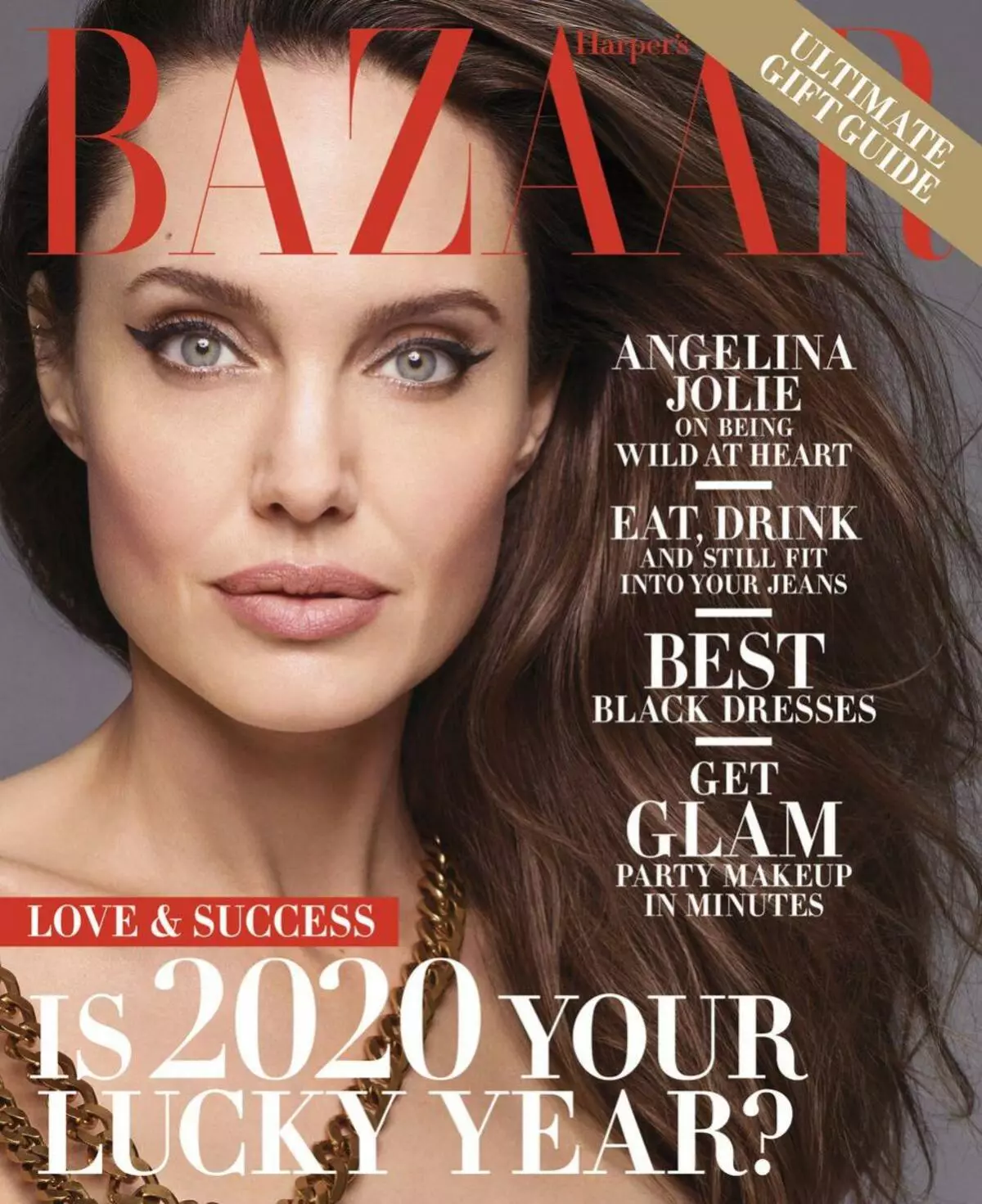 44-jarige Angelina Jolie het naak vir Harper's Bazaar gespeel: 