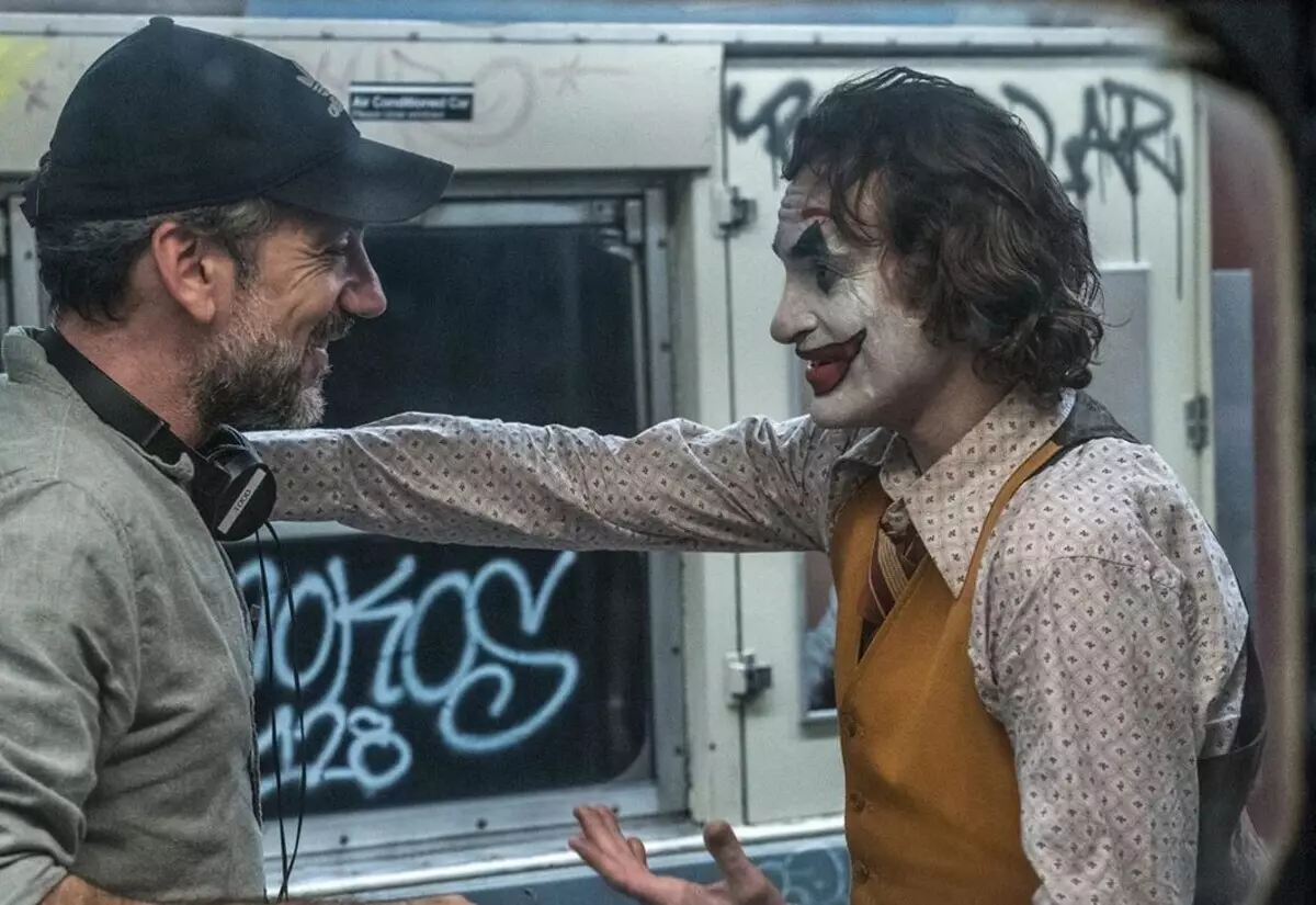 Direktør "Joker" viste nye billeder fra filmen, hvor der er en kvinde kat