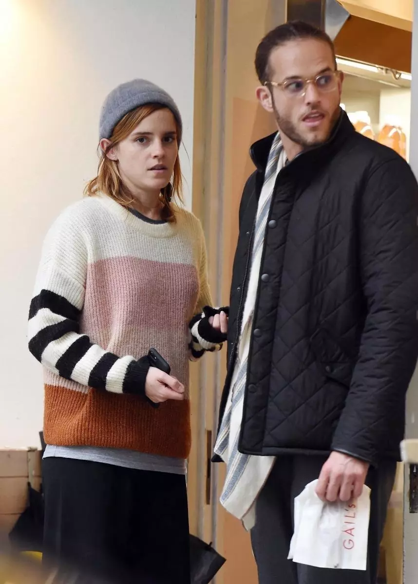 En partner selv: Emma Watson har ensomhed og mangel på børn 29136_4