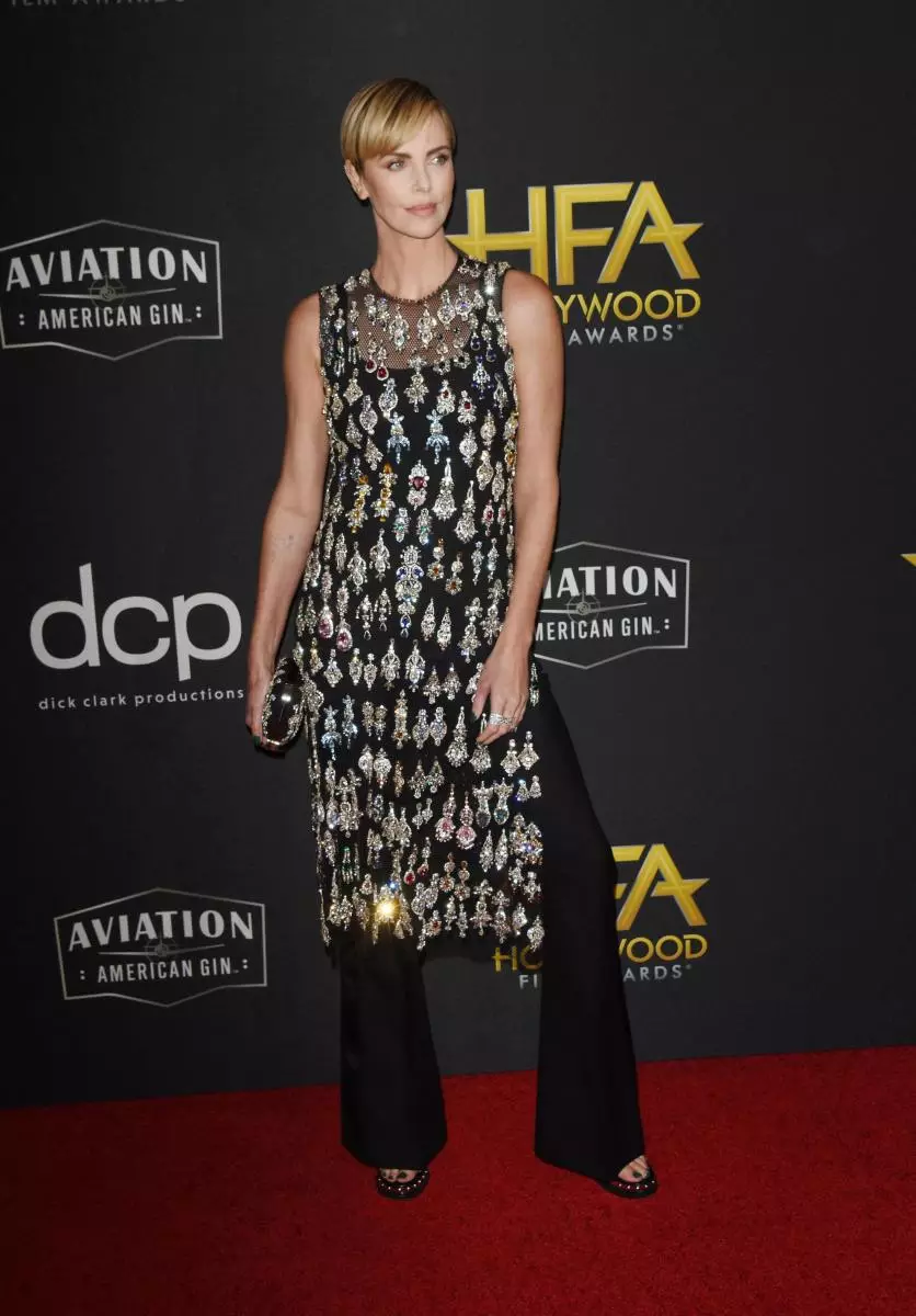 Charlize Theron, Sienna Miller, uNicole Kidman nabanye kwiHollywood Film Awards 2019 29141_4