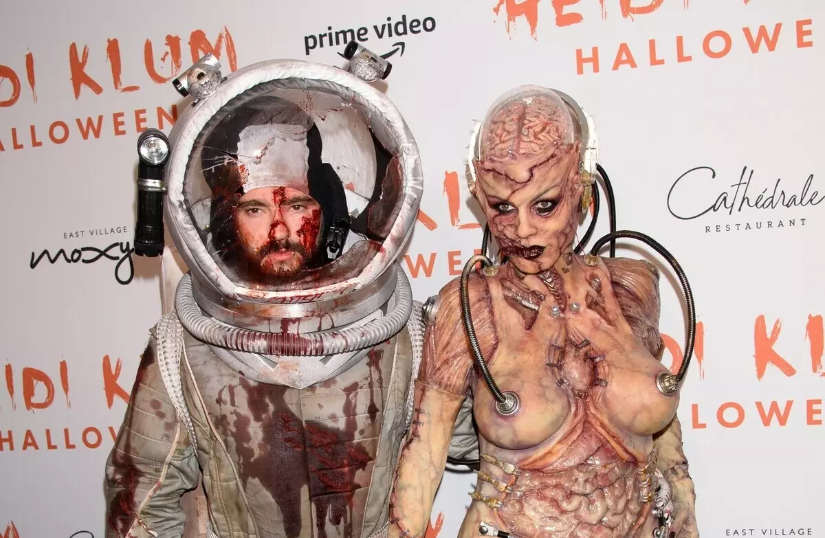 Ylittänyt itseni: Heidi Klum iski Alien Monsterin puku Halloween