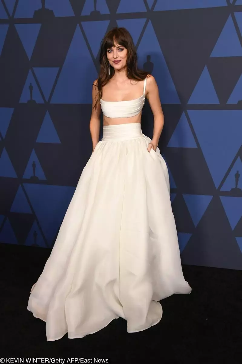 Lily Reynhart, Robert Pattinson, Dakota Johnson i inni na Gubernatorach Awards 2019 29539_18