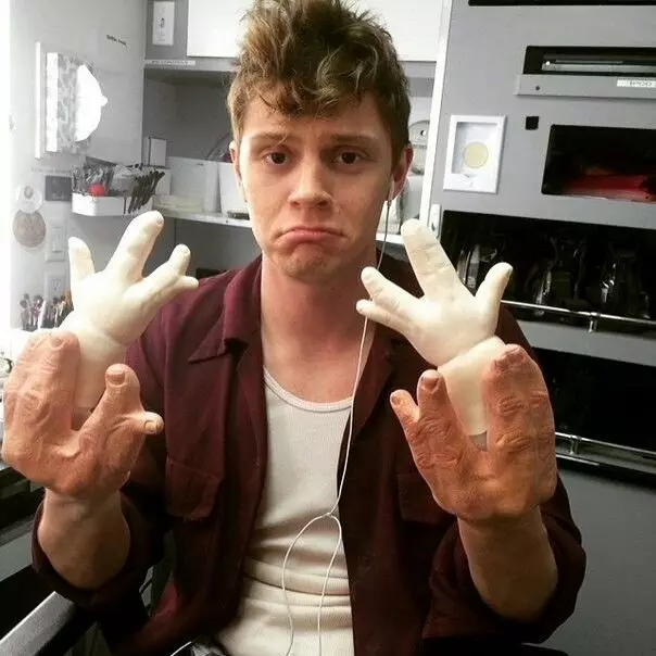 Evan Peters het 5 van sy gunsteling episodes van 