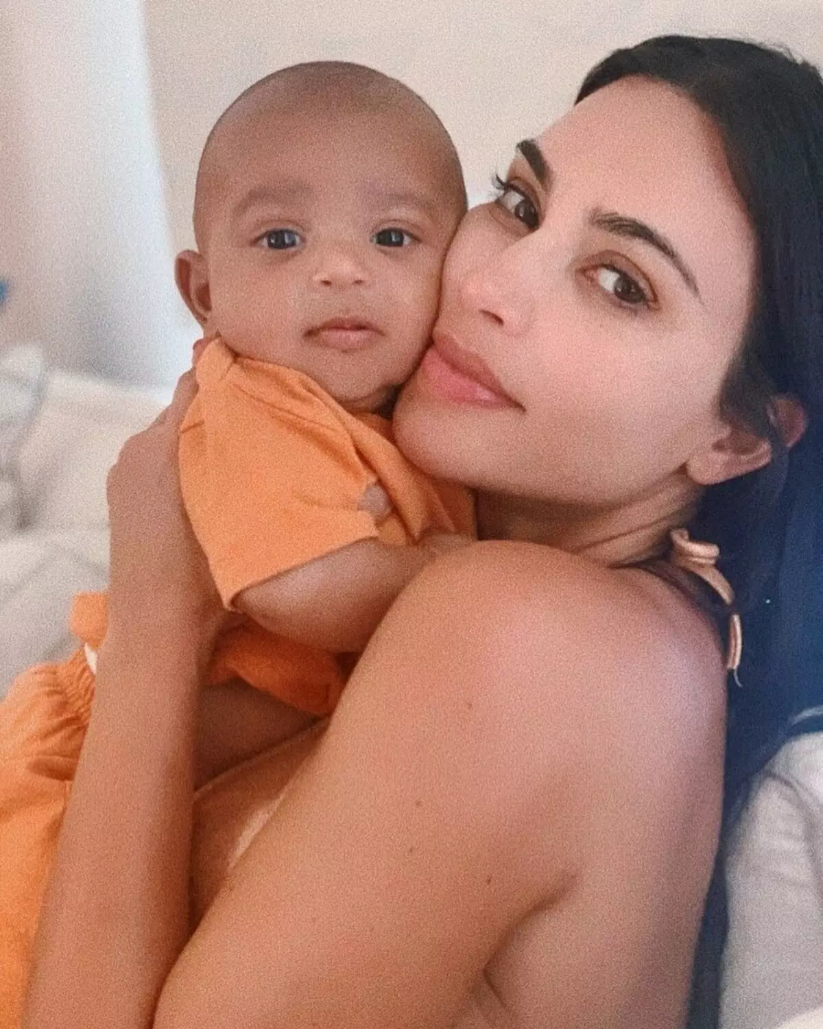 Daha kötüsü olabilir: Kim Kardashian, hala Mezmurun Oğlunu aramak istediğini söyledi. 29801_2