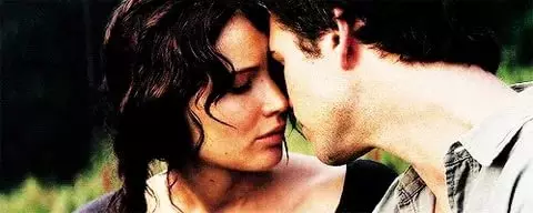 De Robert Pattinson a Jennifer Lawrence: Quem não gostava de beijar as estrelas 30295_5