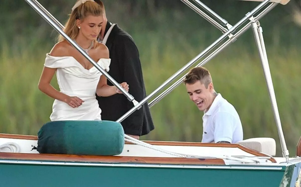 Justin Bieber e Haley Baldwin mostraram as primeiras fotos da cerimônia de casamento