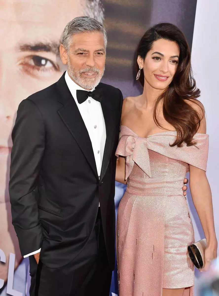 Foto: George und Amal Clooney feierten das fünfjährige Familienleben 30403_5