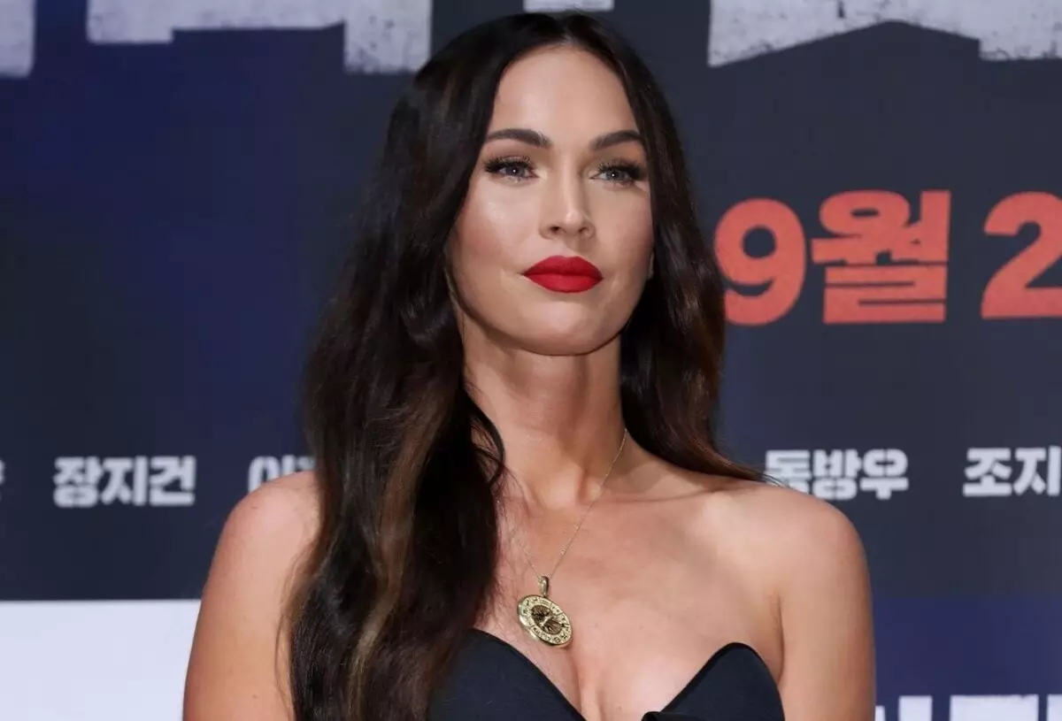 Mynd: Megan Fox á blaðamannafundi kvikmyndarinnar "Battle of Changsari" í Seoul