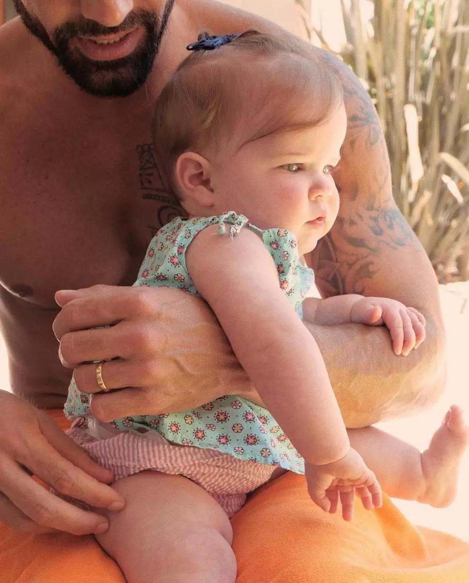 Ricky Martin va mostrar primer la cara de la filla de set mesos Lucia 30888_1