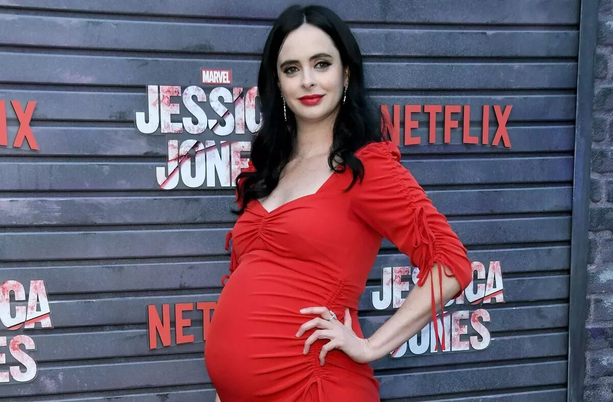 Star "Jessica Jones" Kristen Ritter fun igba akọkọ di Mama