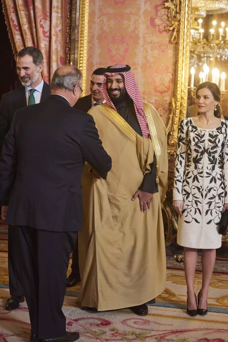 Media: Lindsay Lohan incontra con il principe saudita Mohammed Ibn Salman 31009_2