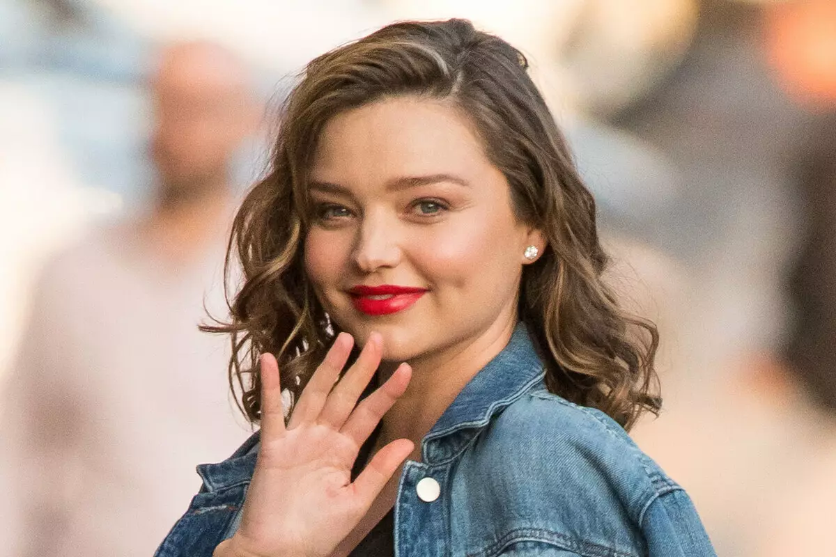 Miranda Kerr yakekwaga ku gutwita kwa gatatu