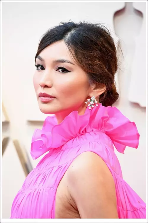 Closeup: makeup at hairstyles ng mga bituin na may pulang karpet 