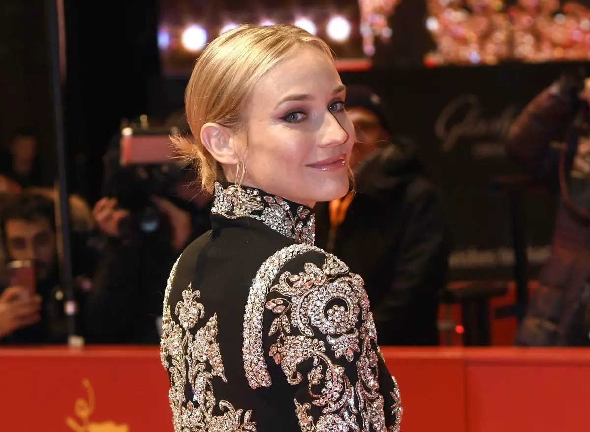 Diana Kruger blinket på Red Carpet "Golden Hansker" på Berlinale-2019