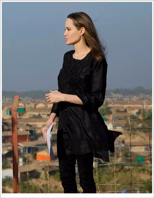 Litrato: Si Angelina Jolie mibisita sa kampo sa mga refugee sa Bangladesh 31476_5