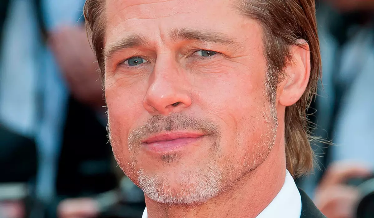 ທັງຫມົດ shilo ລູກສາວ: paparazzi captured brad pitt ກັບ hairstyle ໃຫມ່