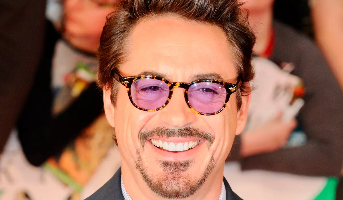 Robert Downey Jr. Npaj ib qho kev xav tsis thoob nrog tus kiv cua hluas ntawm tus txiv neej hlau