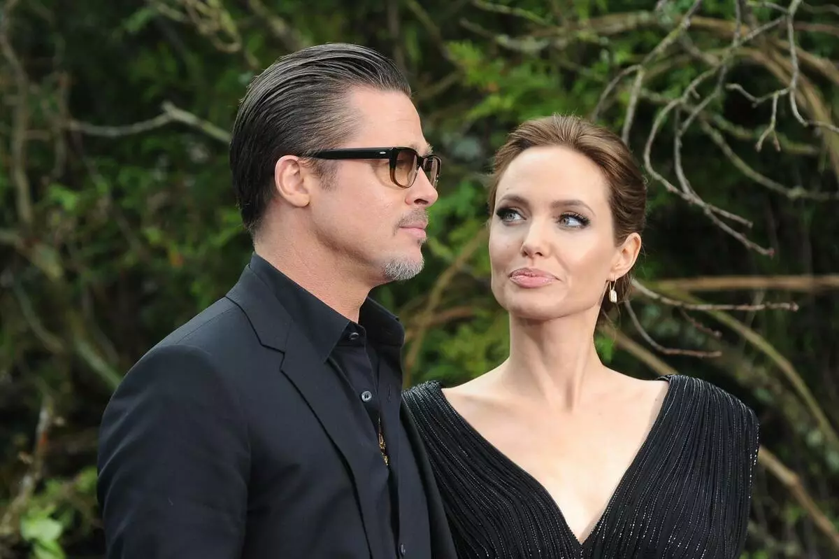 Angelina Jolie mete pou vann yon kado inik Brad Pitt 31626_2
