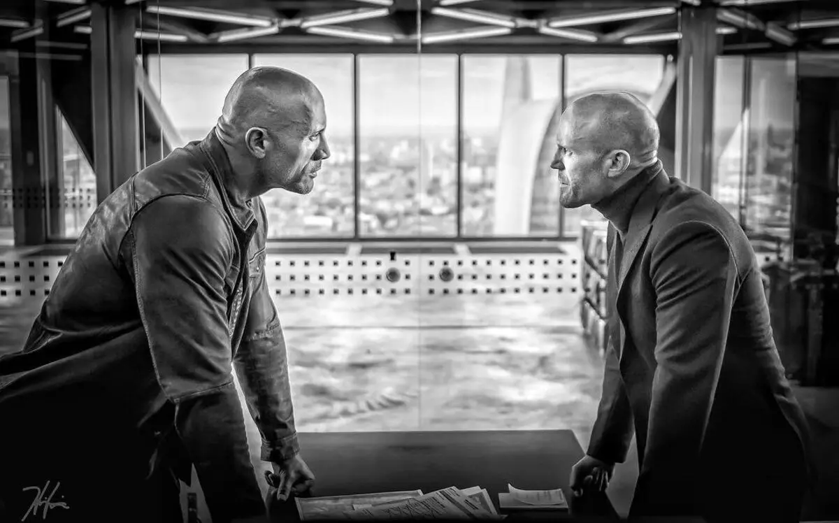 Idris Elba niszczy Duane Johnson, Jason Statham i cały świat w przyczepie "Hobbs and Show"