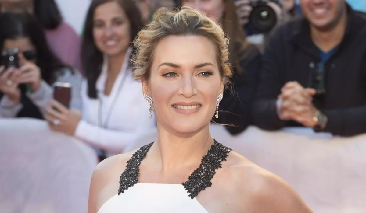 Kate Winslet se souvint de sa peinture à cause du poids et a offert les rôles de graisse