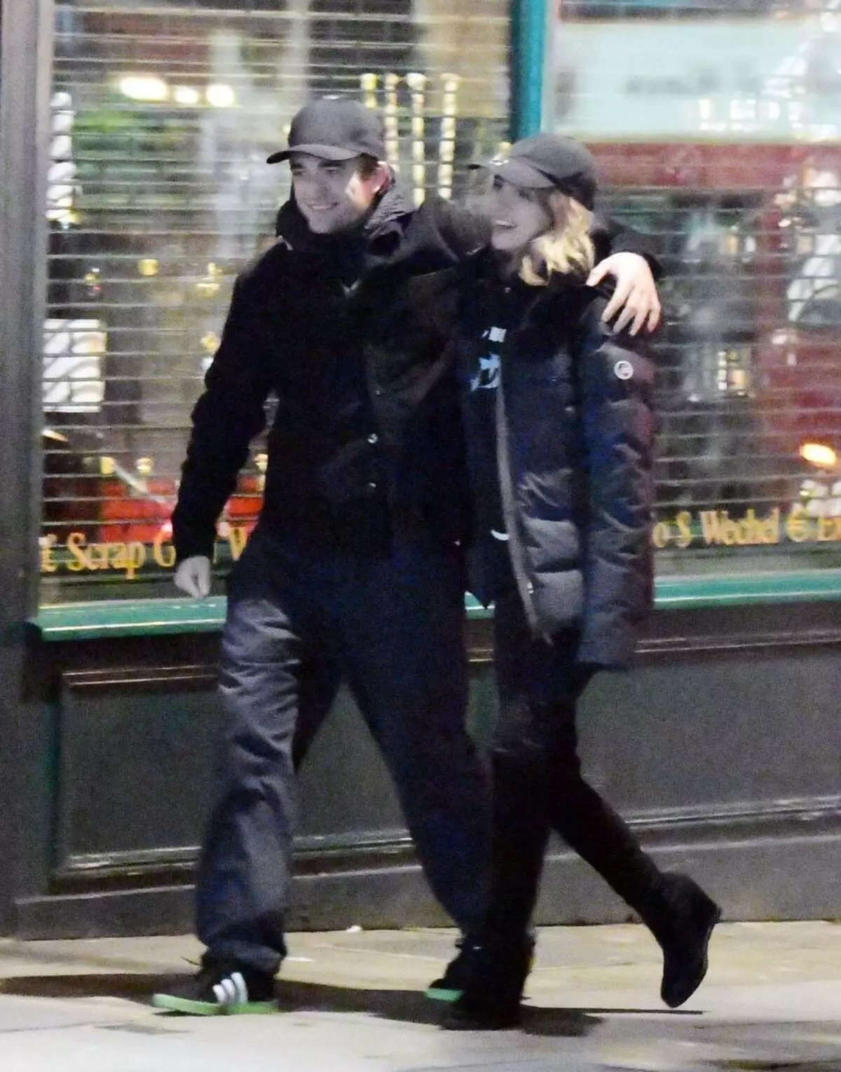 Mediji: Robert Pattinson i Sookie Waterhouse 