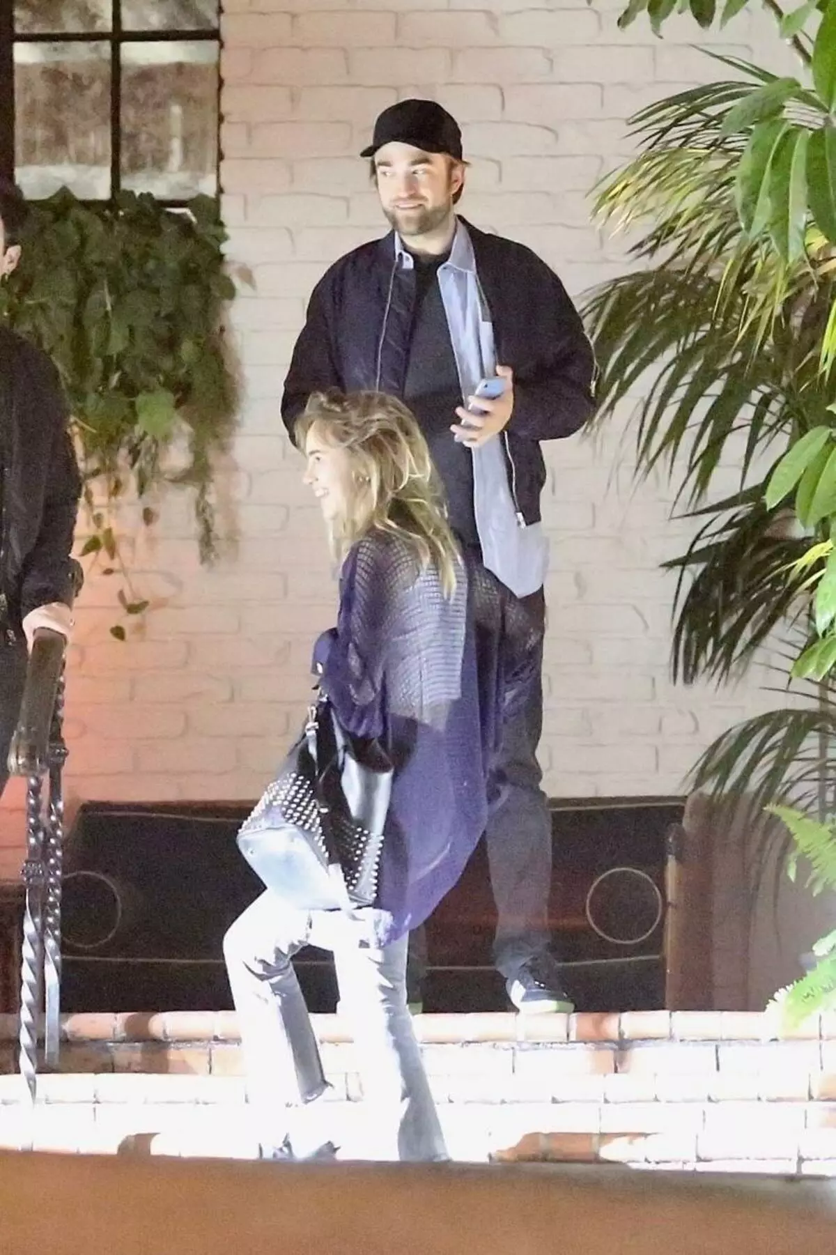 Foto: Robert Pattinson op 'n stap met Sunk Waterhouse in Los Angeles 32000_2