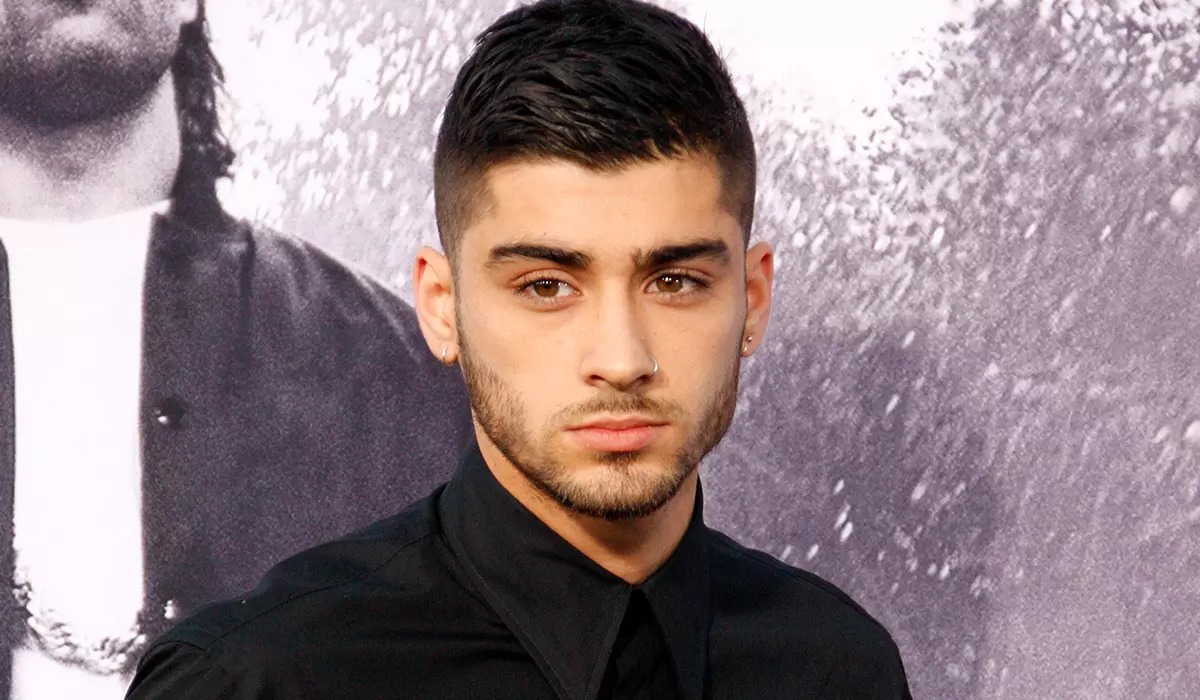 Zayn Malik Dedicated Daughters Tattoo en árabe: Foto