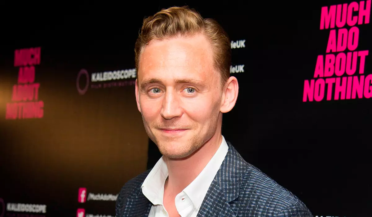 Tom Hiddleston nhận xét về những tin đồn về vai trò của James Bond