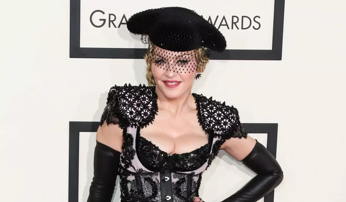 Madonna verurteilte den Anruf, um Waffen zu verbieten: "Sie leben nicht in der realen Welt"