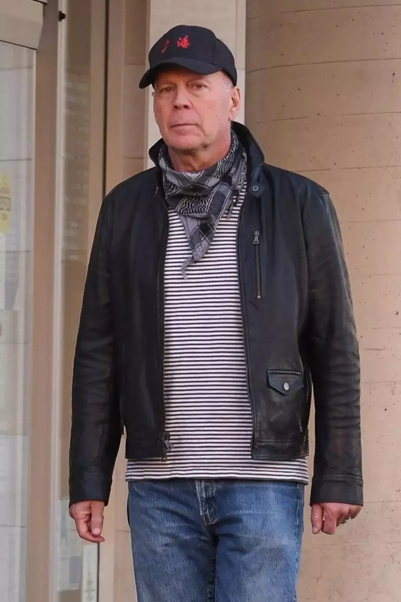 Bruce Willis sparket ut av apoteket på grunn av manglende å sette på en beskyttende maske 39733_2