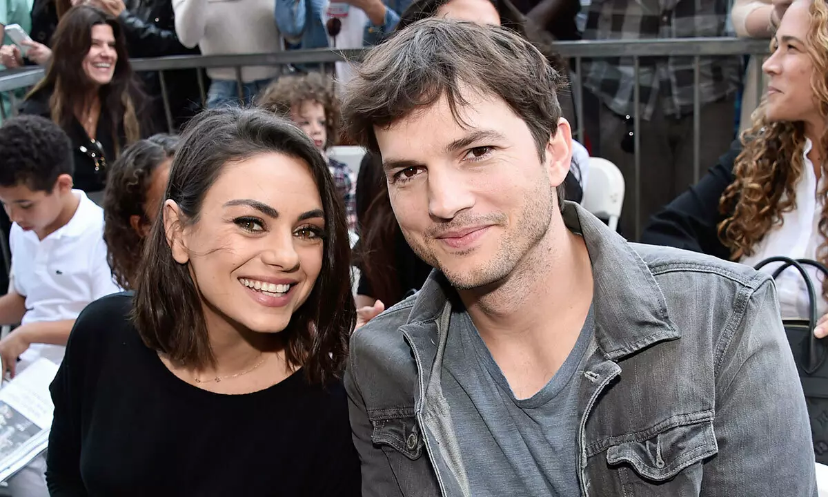 Mila Kunis ati Ashton Chercher so fun bi o ṣe nkọ awọn ọmọde lori quarantine