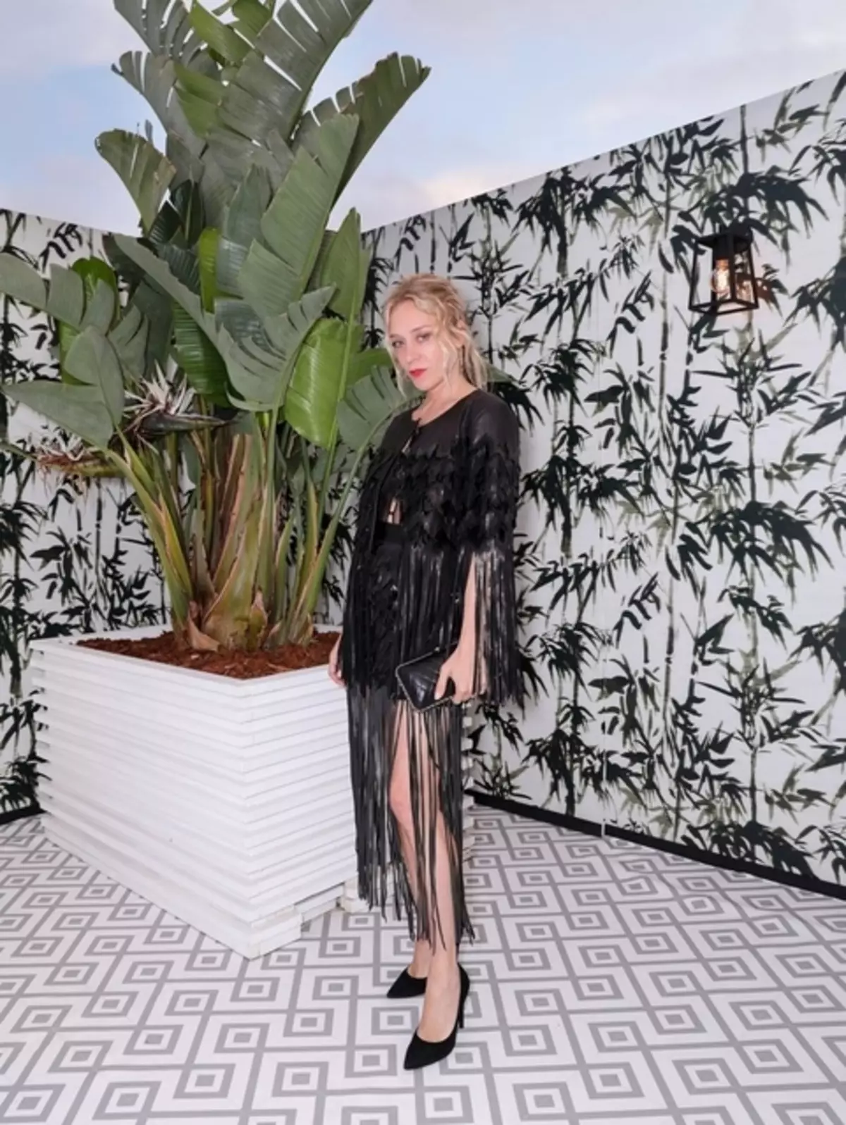 Cannes-2019: Margo Robbie, Marion Cotilar, El Fanning ja muut tähdet Chanel-illallisella 41472_13