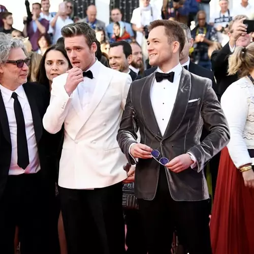 Foto: Taron Egerton, Richard Madden a Elton John představil Rocketman Bayopic v Cannes festivalu 41511_6