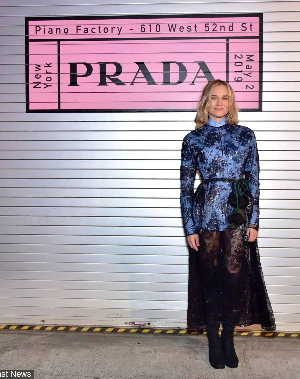 Mind Tourman, Jiji Hadid, Lucy Boyton dhe yje të tjerë në Prada Resort 2020 modës tregojnë 42230_4