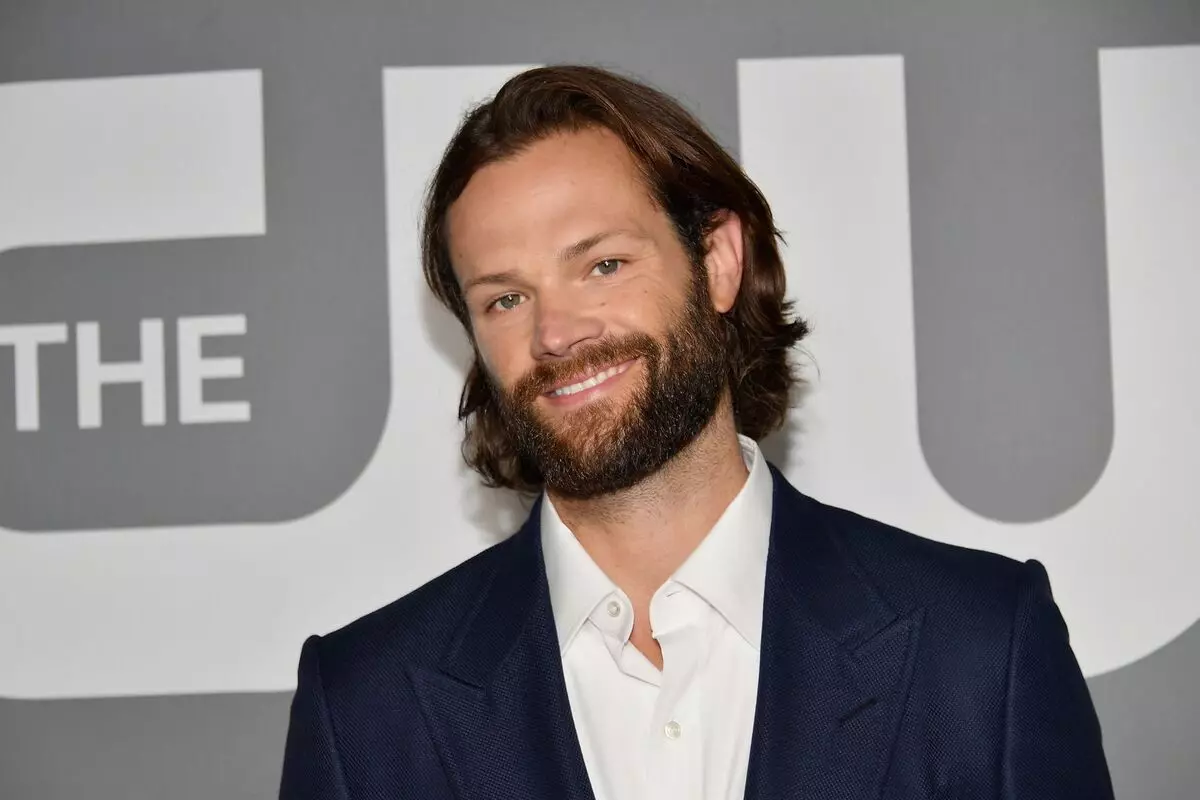 Star "Supernatural" Jared Pataleks agradeceu a Bielorrusia por "crédito"