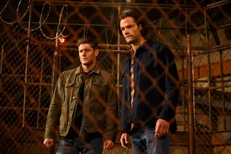 Demasiado lindo: Dean y Sam Winchester en la imagen de las niñeras en nuevos marcos 