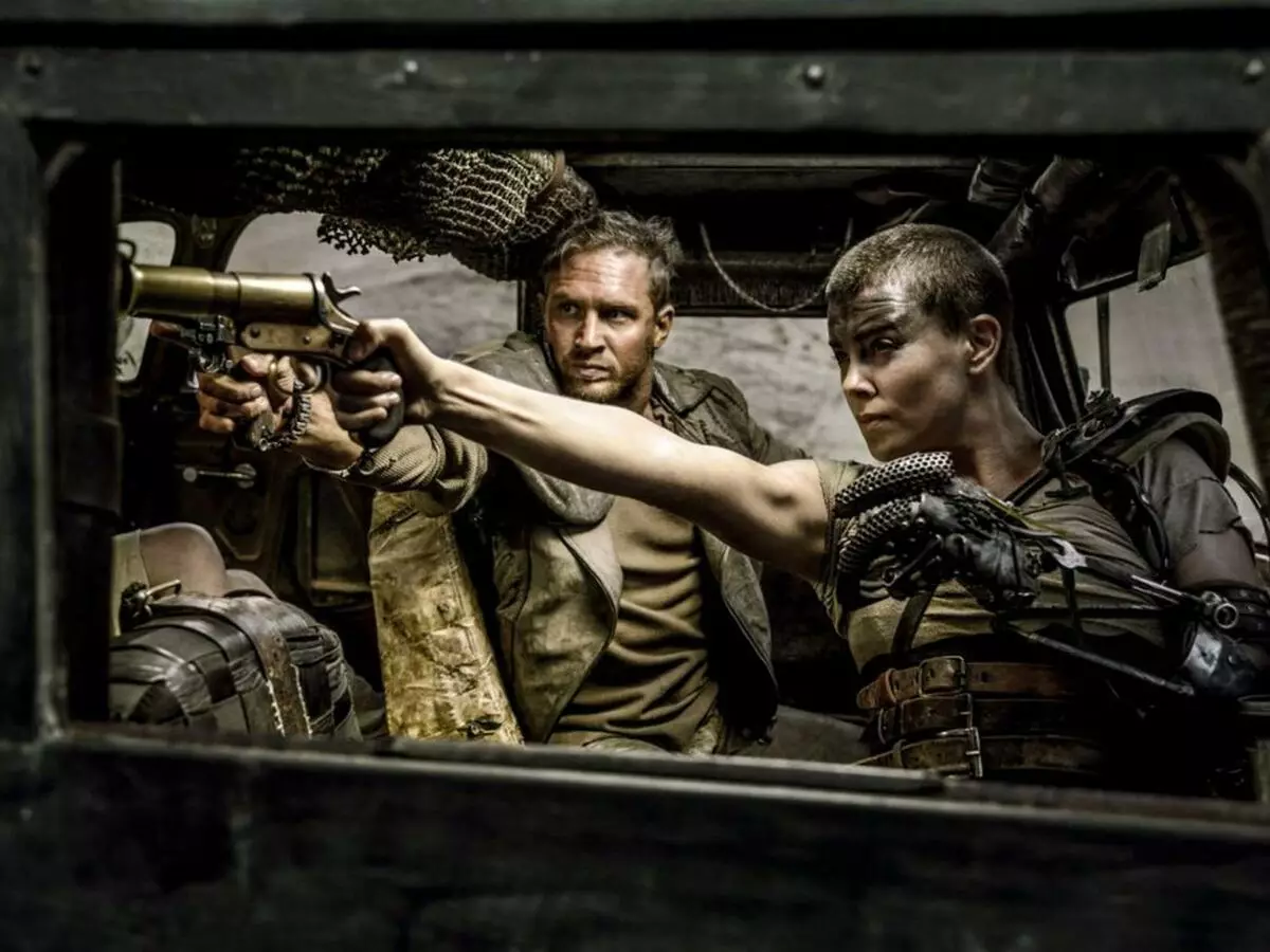 Tom Hardy和Charlize Towron講述了他們對“Mad Max”一套的敵意 45700_1