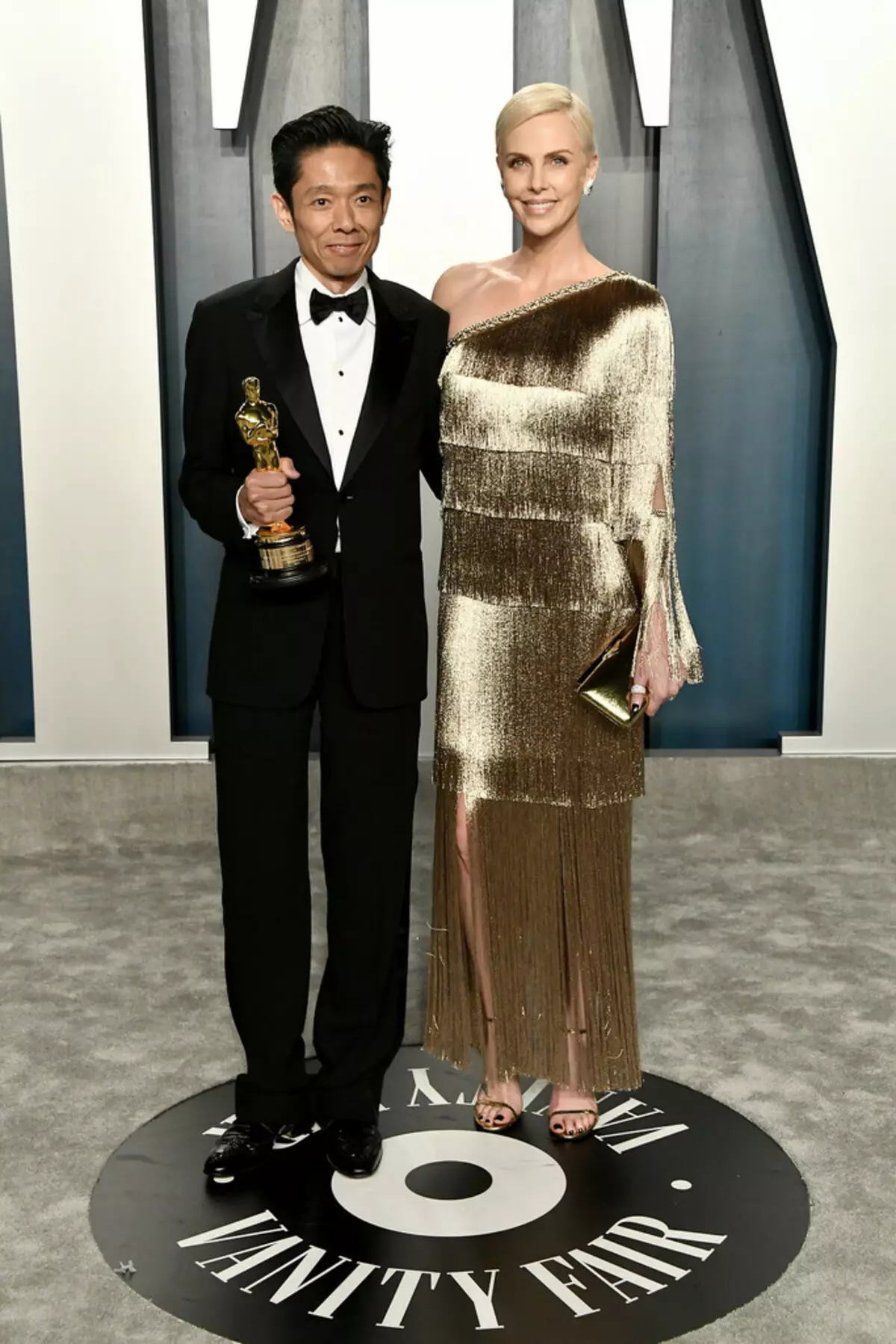 Charlize Theron izar sandia partekatu zuen Salma Hayek, Tom Hanks eta beste batzuekin 45705_6